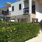 And Iva Διαμέρισμα Pag Town