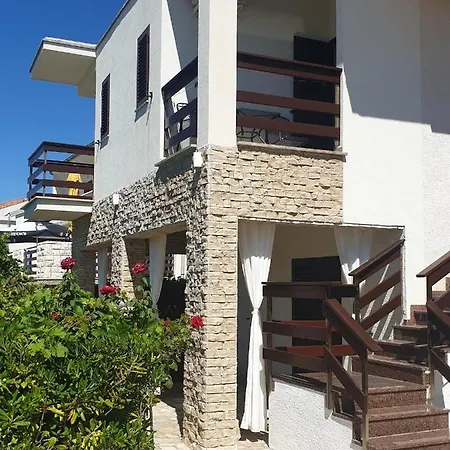 And Iva Apartment Pag Town