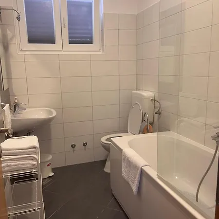 And Iva Apartment *