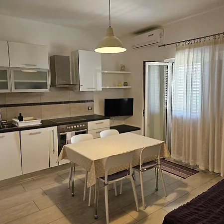 Apartment And Iva *