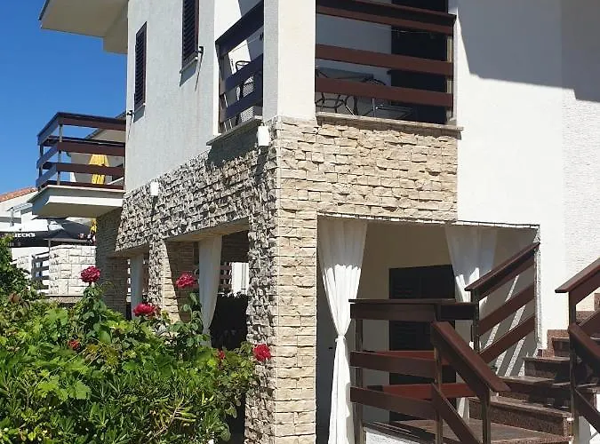 And Iva Apartament Pag Town
